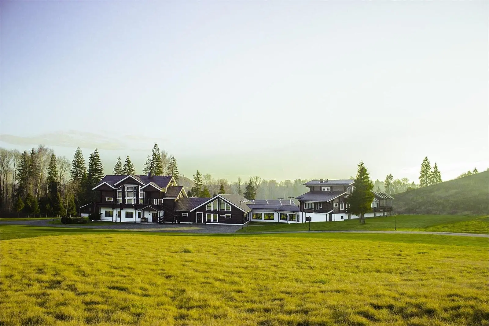 Гостиница TSELEEVO CLUB & RESORT, деревня Целеево, Московская область