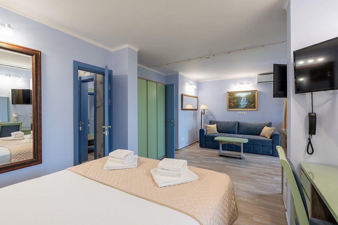 Полулюкс 2-местный 2-комнатный SUITE PRESTIG