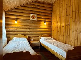 Стандарт Плюс 3-комнатный, Гостиница Белая лошадь, Сысертский
