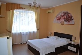 Стандарт 2-местный без балкона с доп.местом, Отель Дарья, Геленджик