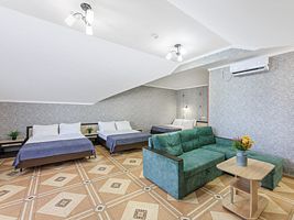 Просторный номер без балкона шестиместный, Отель Посейдон у моря, Анапа