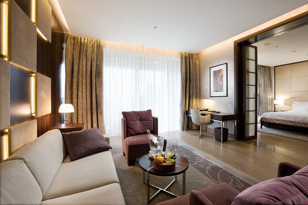 Signature Suite