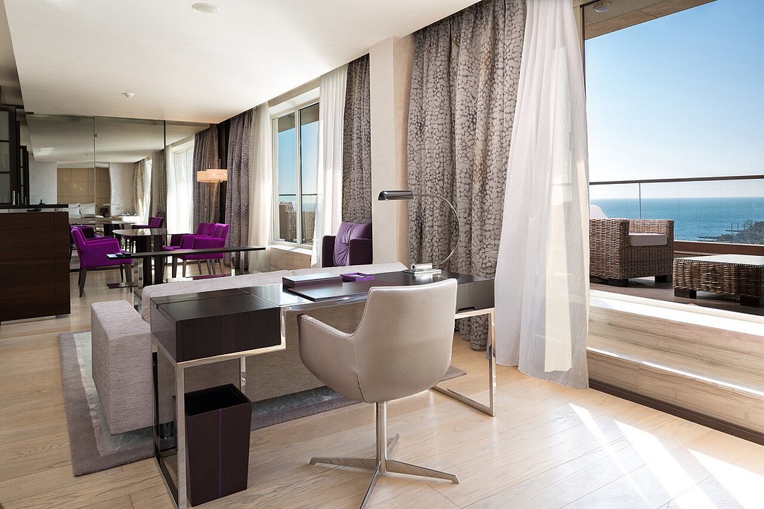 Номер Terrace Suite 2-местный 2-комнатный (с видом на море, с террасой, гостиной и с двуспальной кроватью)