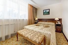 1-мест. (разм. в 4-мест.) 3-комн. люкс высшей катег., Пансионат Урал, Анапа
