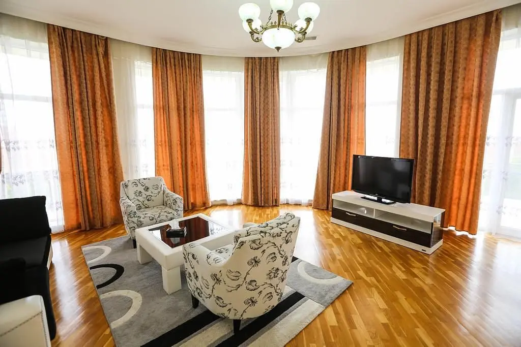 VILLA 8-местный