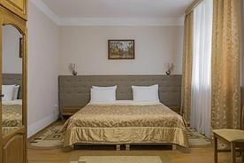 Двухместный номер (корпус 4) без балкона (двуспальная кровать), Парк-отель Беловежская пуща, Каменюки