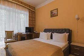 Single номер (корпус 1) Comfort с балконом, Парк-отель Беловежская пуща, Каменюки