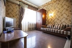 Люкс двухкомнатный с балконом (до 4 гостей), Гостиница РС-Роял, Анапа