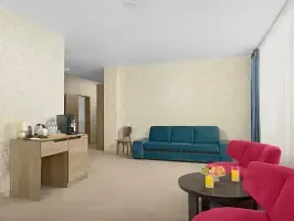 Люкс Представительский с 3 комнатами с балконом, Отель Dream Hotel, Анапа