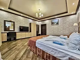 6-ти местный - Вилла Екатерина, Отель Распутин, Мостовской