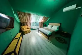 Номер с диваном Superior Comfort с красивым видом из окна, Эко-отель Лосиный двор, поселок Рыбачий