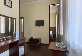1-мест. (разм. в 2-мест.) 2-комн. стандарт-комфорт с террасой, Санаторий Белая дача, Кисловодск