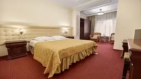 2-x местный комфорт  с двуспальной кроватью, Отель Александр, Батайск