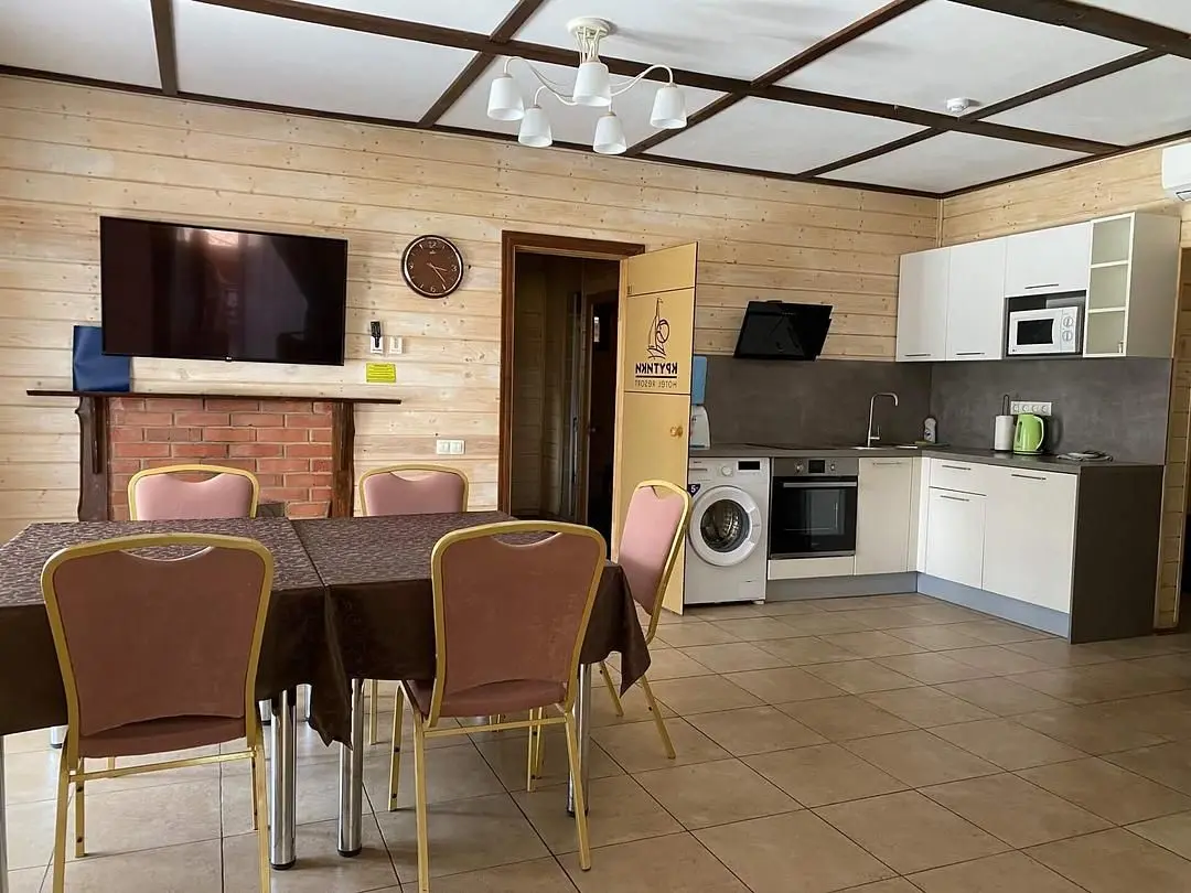 Коттедж 4-местный 3-комнатный (№8)