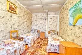 Домик 2-местный с ч/у летний, Гостиница Ай-Лия, Алушта