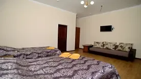 3-x местный стандарт 1 и 2 этаж, Отель Gold Star, Домбай