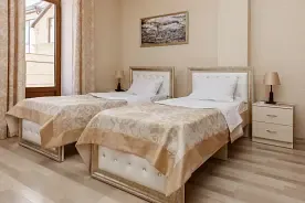 Двухместный номер Standard с балконом и рядом с пляжем (2 отдельные кровати), Гостиница Роял, Дербент