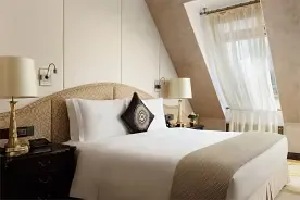 Мансардный номер, Отель The St. Regis Moscow Nikolskaya, Москва