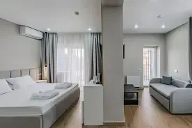 Двухместный номер Делюкс с балконом (двуспальная кровать), Отель Cosmos Smart Sochi Tivoli Hotel, Лазаревское