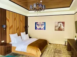 3-x местный люкс  с кухней и панорамным видом на бассейн, без балкона, Vertex Spa hotel, Эстосадок