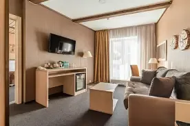 Двухместный Luxe с балконом и с красивым видом из окна (2 отдельные кровати), Отель Arkhyz Royal Resort & Spa, Архыз