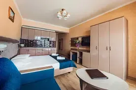 2-x местный полулюкс семейный, Гостиница Marina, Семидворье