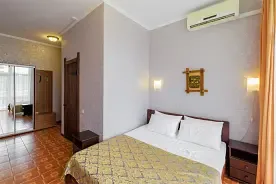 Эконом 2-местный 1-комнатный с двуспальной кроватью, Парк-отель Прага, Алушта