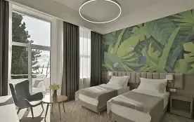 2-x местный комфорт с балконом, вид на море, Отель Garden Resort Gagra, Гагра