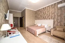 2-x местный люкс с балконом, Отель Посейдон, Пересыпь