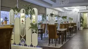 Ресторан Густо — Гостиница «Эстель», Волгоград