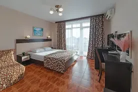 2-x местный комфорт с балконом вид на море (2 корпус), Отель Каро, Анапа
