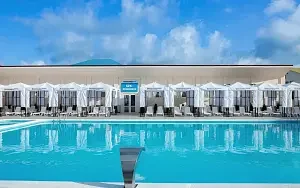 Открытый бассейн с подогревом — Отель «Democratia Ultra All Inclusive Family Hotel», село Сукко