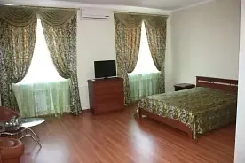 Двухместный полулюкс с видом на город (двуспальная кровать), Гостиница Руда, Губкин