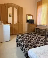 Run of House, Гостиница Мишель, Ореховая Роща