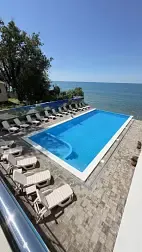 Отель Riviera Grand