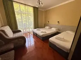 Трёхместный номер Standard с балконом и с красивым видом из окна, Отель Riviera Grand, Лермонтово