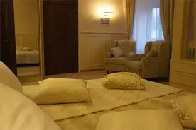 Двухместный номер Немецкий Корпус ВИП-Комфорт (двуспальная кровать), Отель Дом Лесника, Дальнее