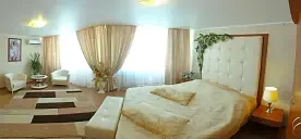 Двухместный полулюкс (двуспальная кровать), Отель РГК Нептун, Миасс