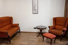Двухместный люкс с балконом (двуспальная кровать), Отель Изумруд, Владивосток