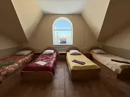 Кровать в общем номере, Гостиница Ростов, Кузнецова