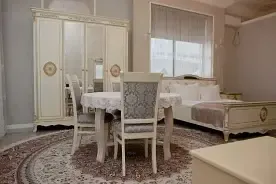 Двухместный полулюкс Superior с балконом (двуспальная кровать), Ресторанно-гостиничный комплекс GUSTO, Черкесск