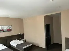 Трёхместный номер Comfort, Гостиница Вояж, Нижнекамск