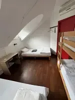 Кровать в общем номере (мужской номер), Гостиница Петя и Волк, Санкт-Петербург