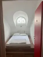 Двухместный номер Эконом (двуспальная кровать), Гостиница Петя и Волк, Санкт-Петербург