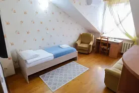 Трёхместный полулюкс с балконом, Мини-отель Мотель Радуга, деревня Камено