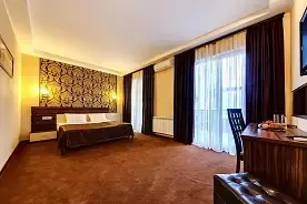 3-x местный полулюкс, Отель Сальвадор Holiday Hotel&Aqua-zone, Геленджик