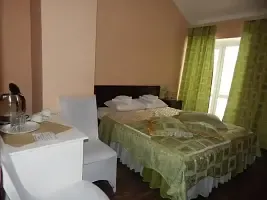Двухместный номер Deluxe с балконом и с видом на город (двуспальная кровать), Отель 1812, Малоярославец