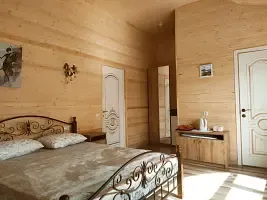 Двухместный номер Superior с балконом и с видом на город (двуспальная кровать), Отель Галбека, Дербент