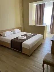 Отель Грин