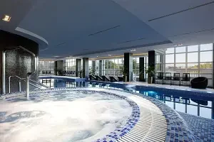 Крытый плавательный бассейн — Отель «Radisson Resort Zavidovo», село Завидово